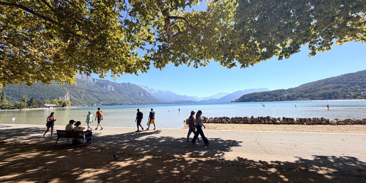 annecy-lakeside-promenade-1200x600