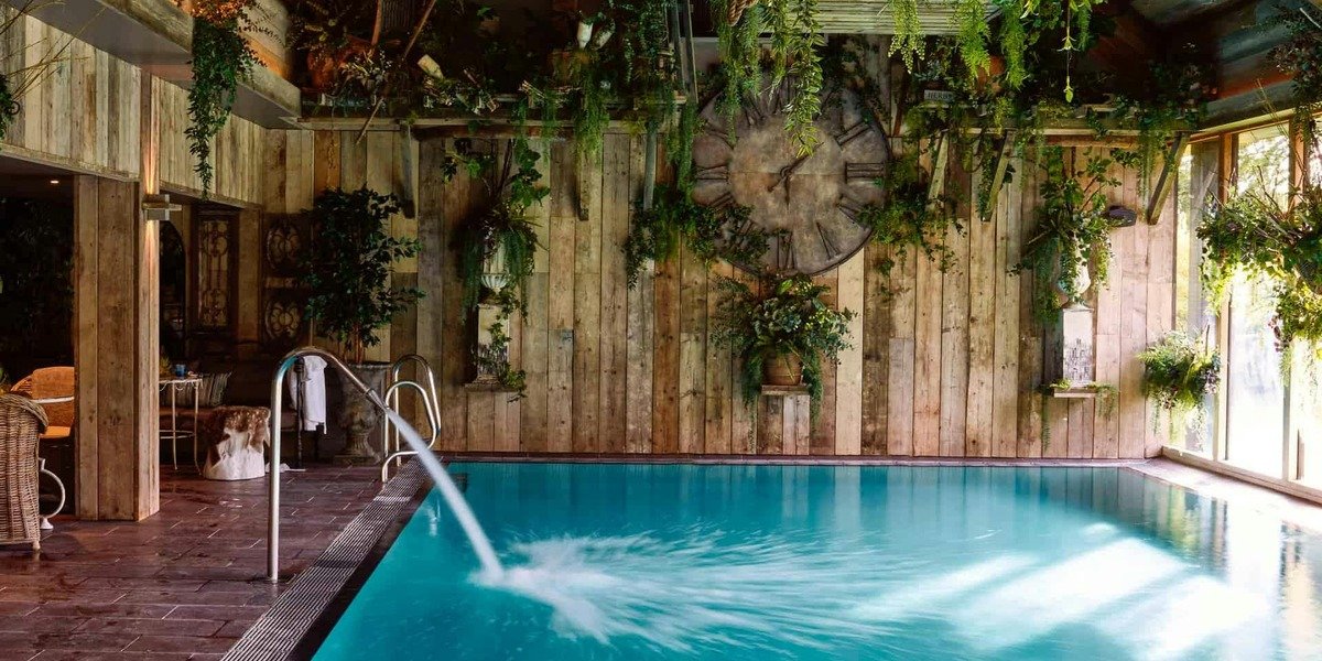 elms-greenhouse-spa-pool-1-1200x600