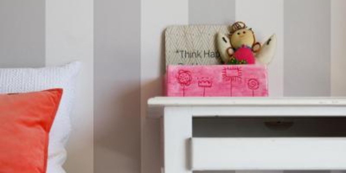 europe-bedroom-detail-1200x600